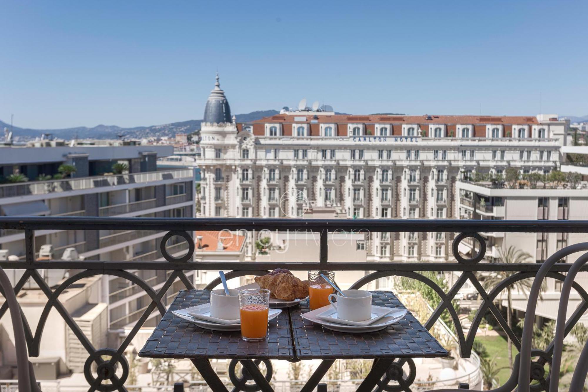 Palais Miramar: Modern Art Suite with Sea View Cannes Exterior photo