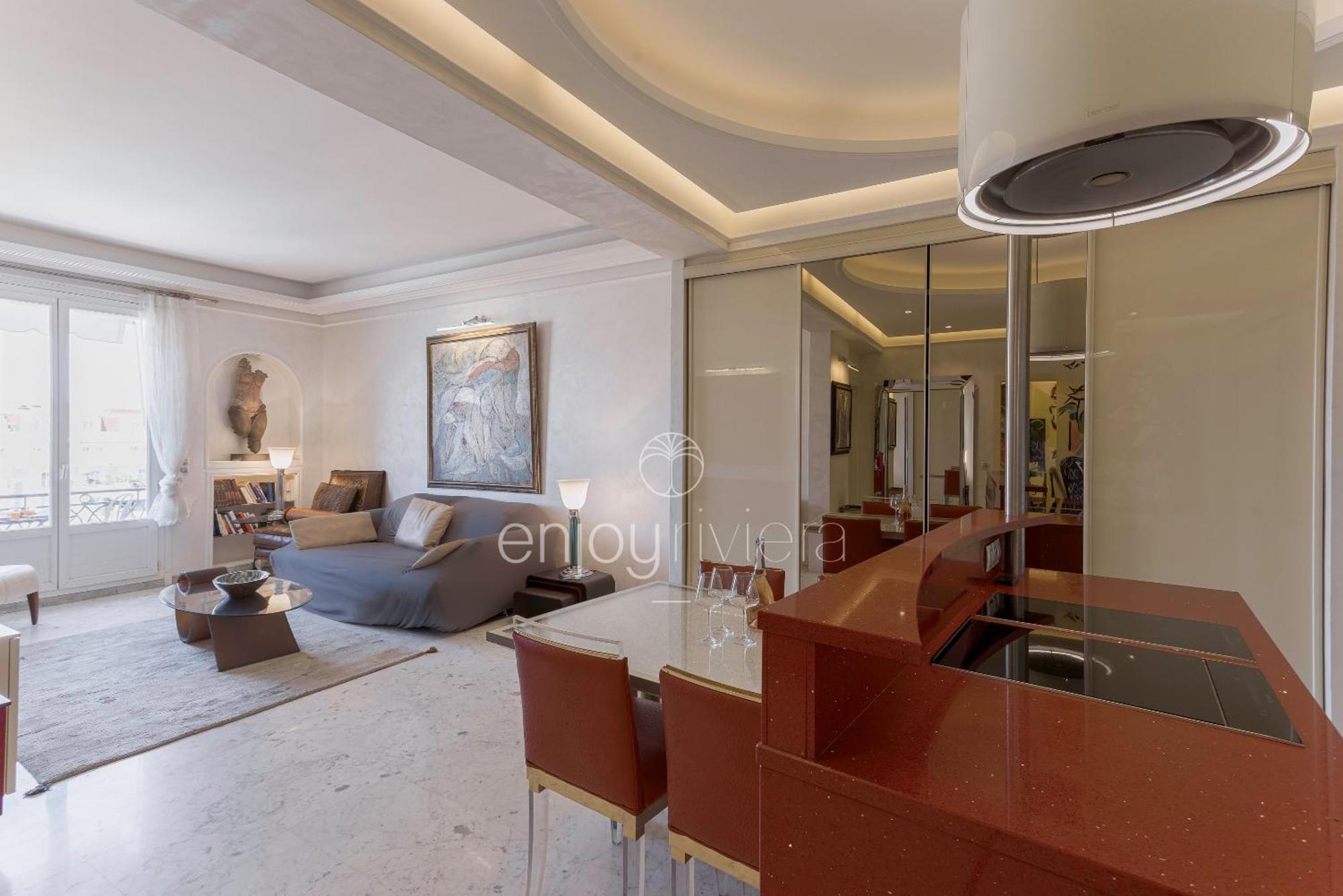 Palais Miramar: Modern Art Suite with Sea View Cannes Exterior photo