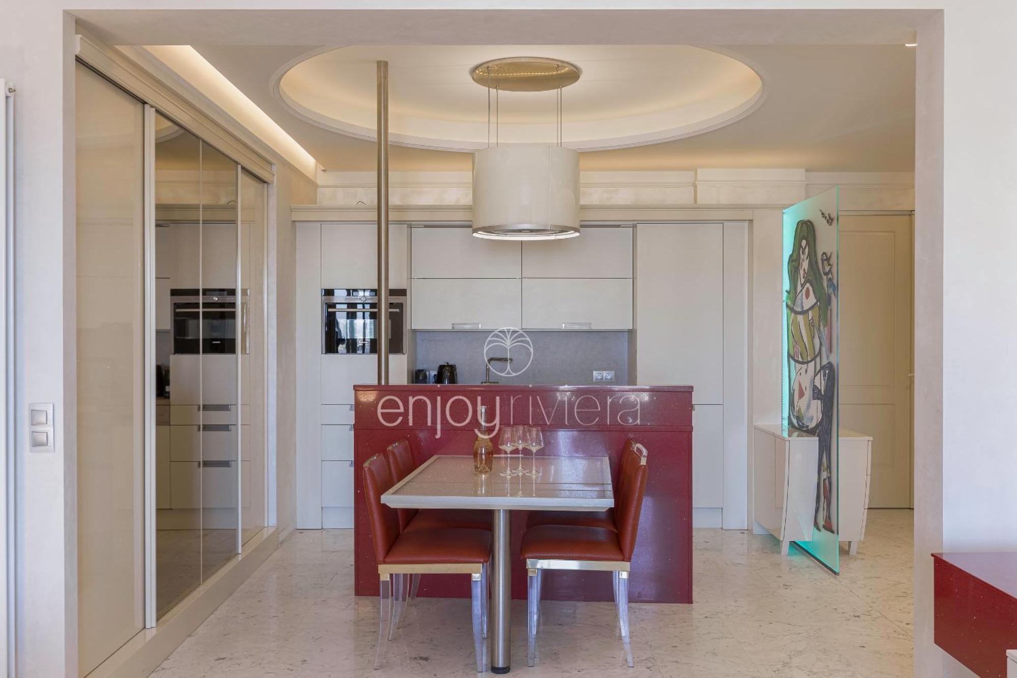 Palais Miramar: Modern Art Suite with Sea View Cannes Exterior photo